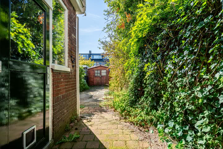 Photo 9 of Coornhertstraat 6