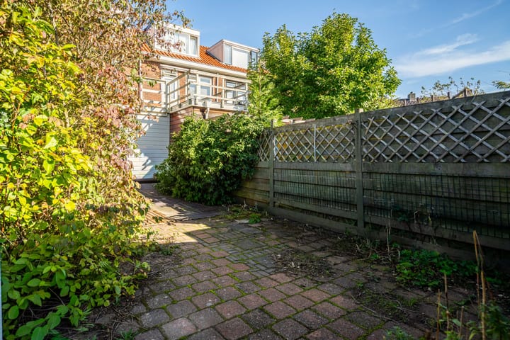 Photo 13 of Coornhertstraat 6