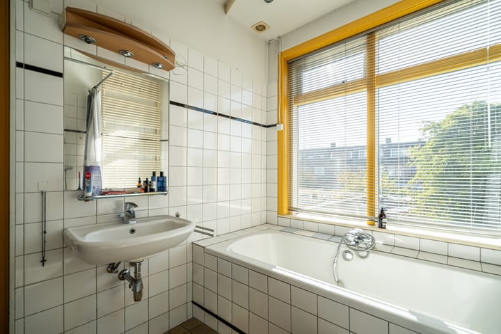 Photo 33 of Coornhertstraat 6