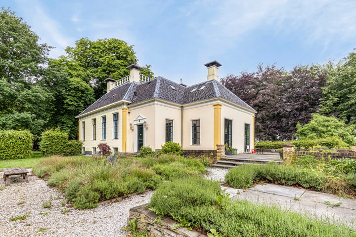 Foto 26 van Rijksweg West 65