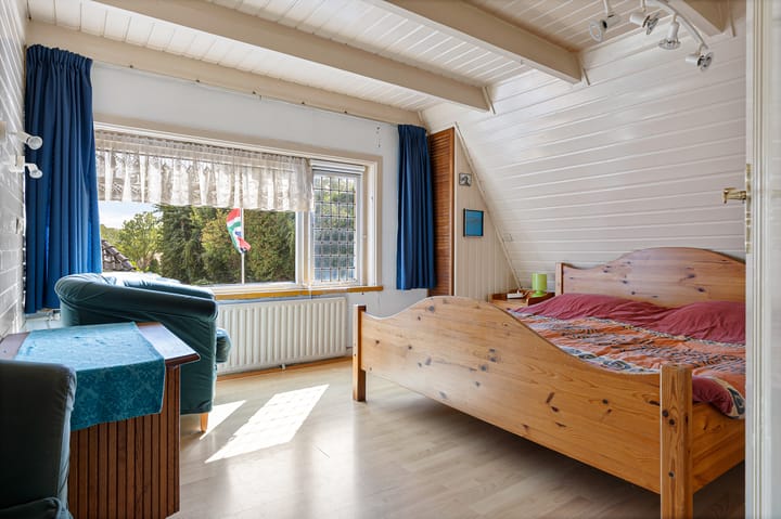 Photo 36 of Houwerdastraat 11