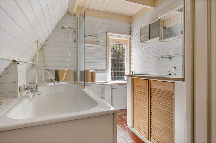 Photo 38 of Houwerdastraat 11