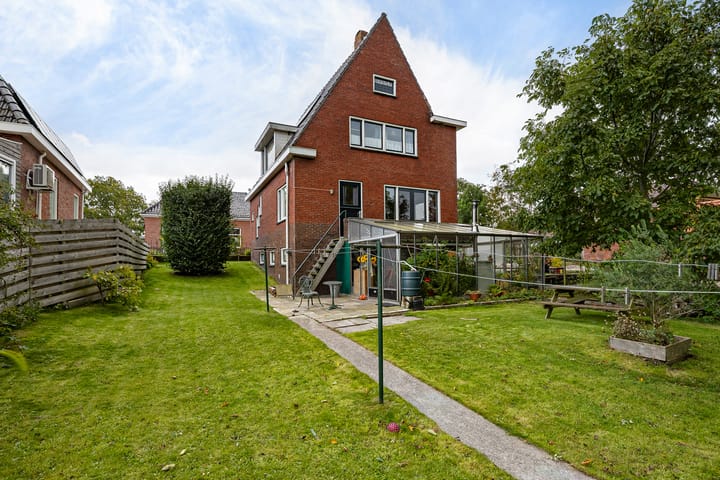 Photo 13 of Houwerdastraat 11