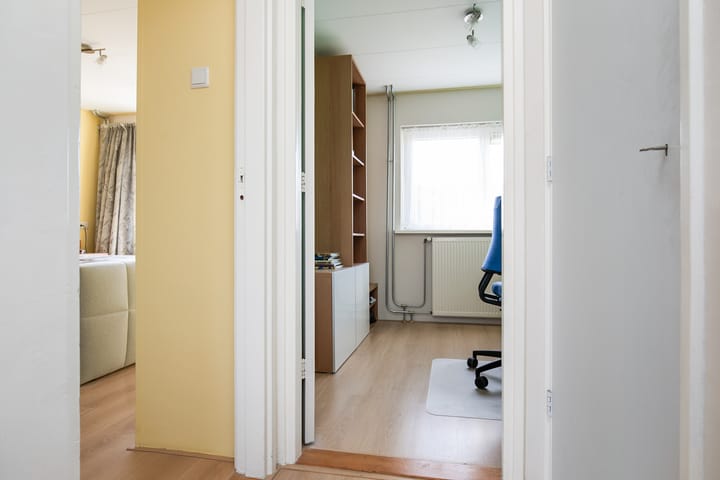 Photo 21 of Betje Wolffstraat 12