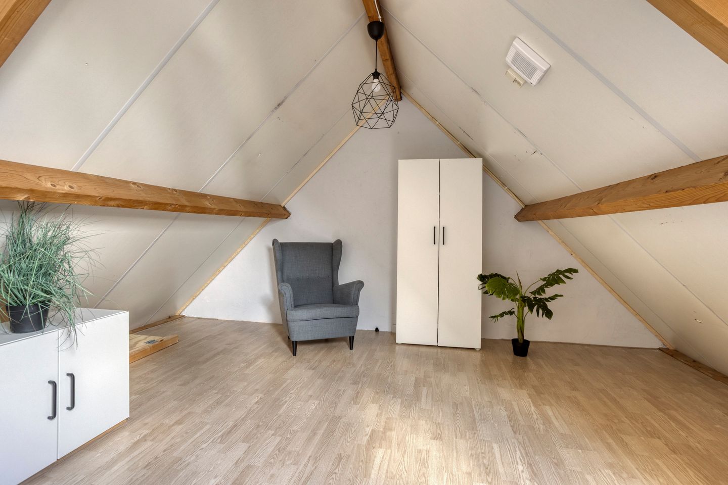 Photo 35 of Luitenakker 19