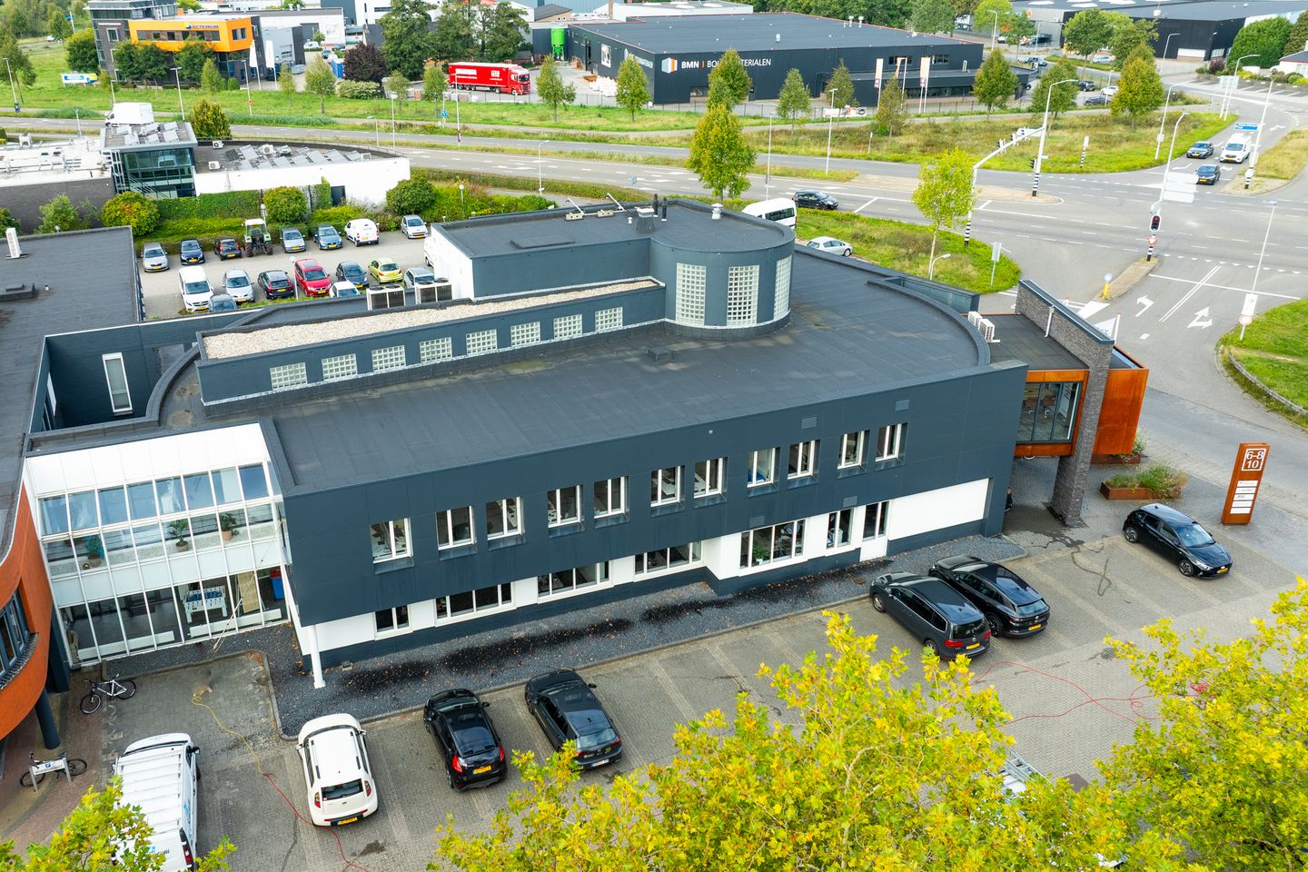Bekijk foto 2 van Gezellenlaan 8