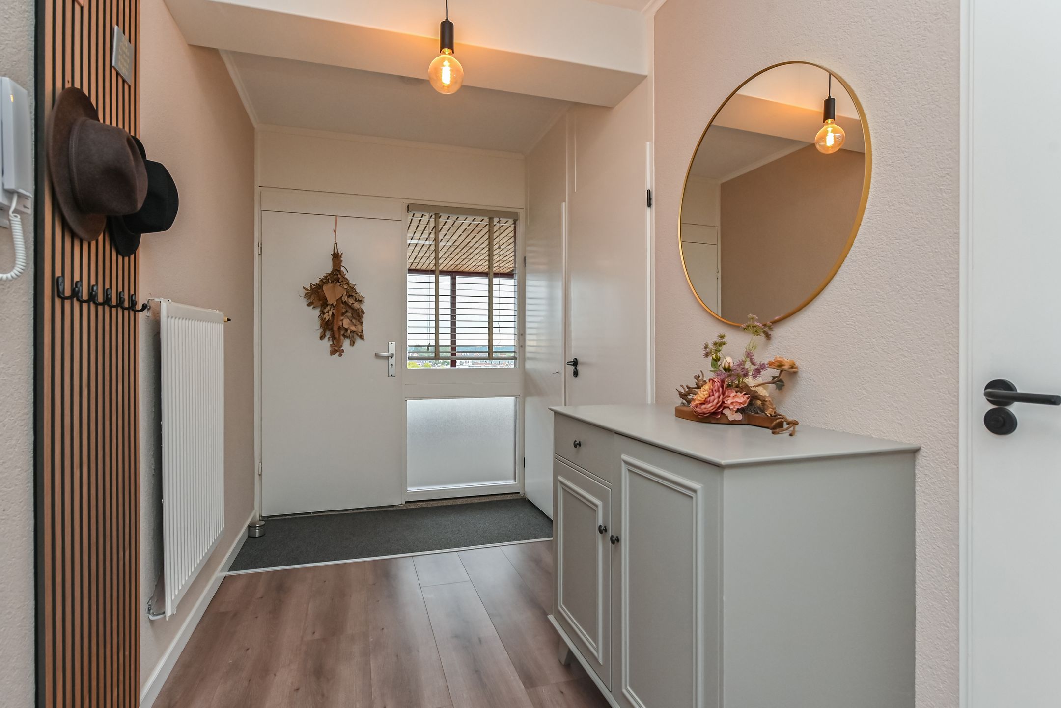 Foto 9 van Passage 202