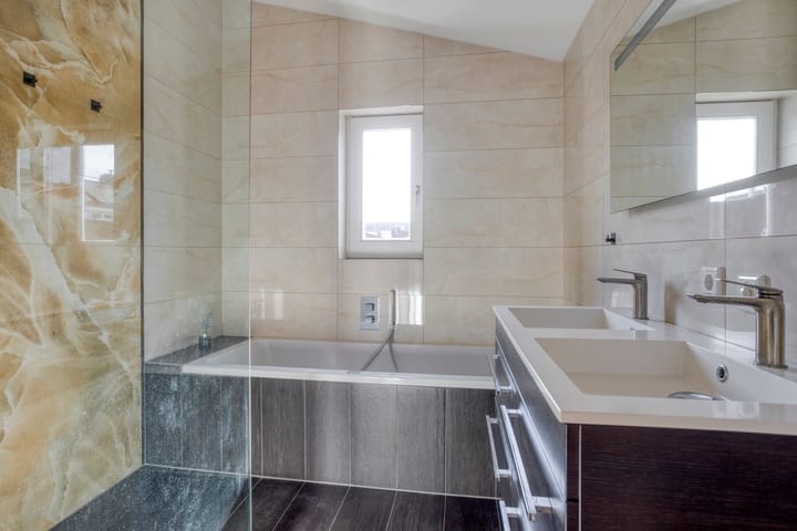 Photo 16 of Eerste Avendonkstraat 5