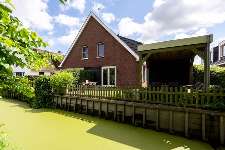 Photo 4 of Madeliefstraat 15