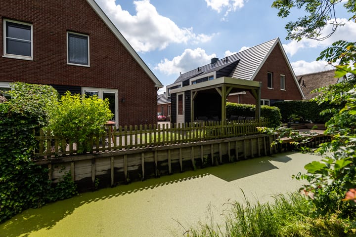 Photo 31 of Madeliefstraat 15