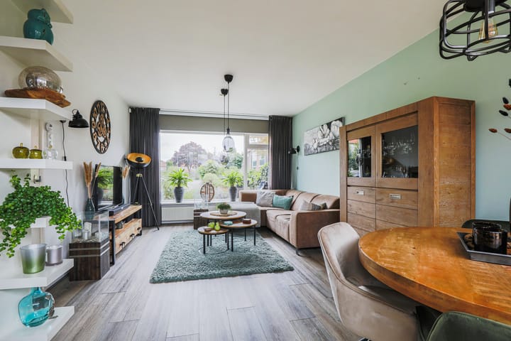 Photo 2 of Margrietlaan 9