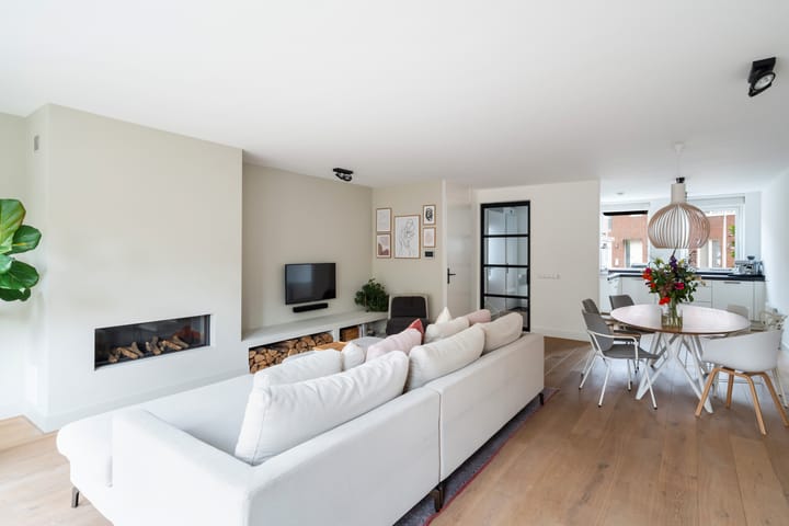 Photo 2 of Kooikerstraat 38