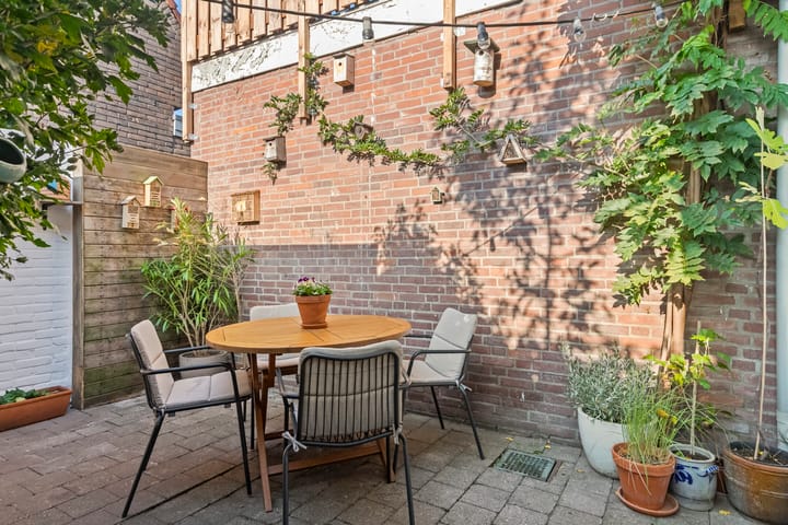 Foto 26 van Esdoornstraat 15