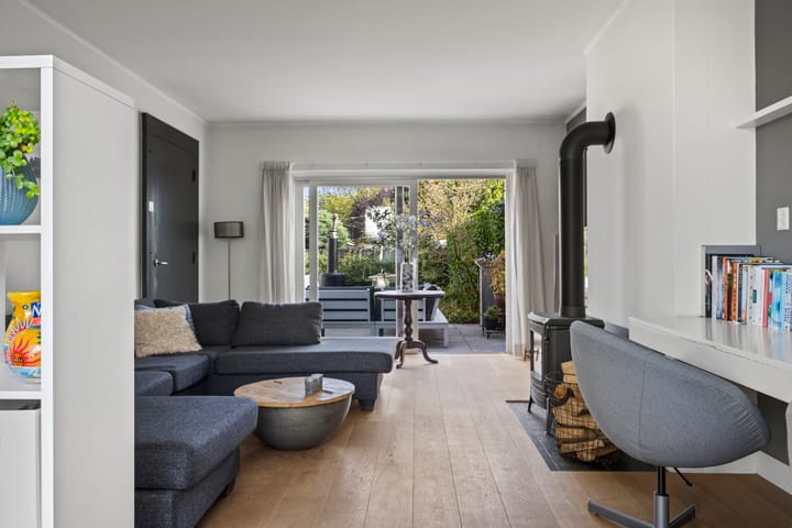 Photo 12 of Bredestraat 12