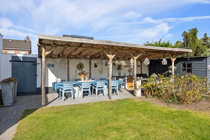 Photo 49 of Bredestraat 12