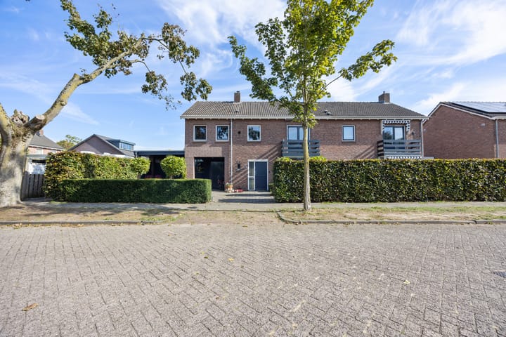 Photo 58 of Bredestraat 12