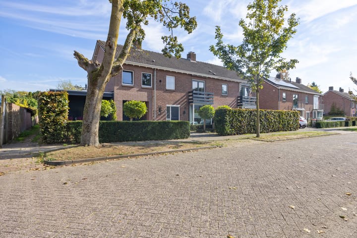 Photo 59 of Bredestraat 12