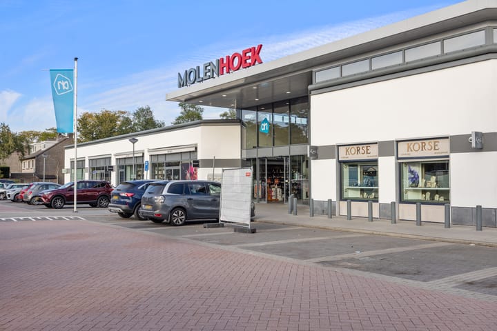 Photo 60 of Bredestraat 12