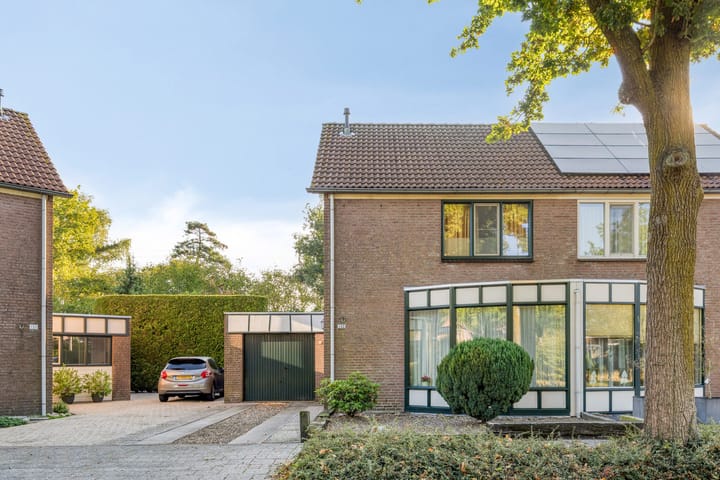 Photo 6 of Eikenwal 132