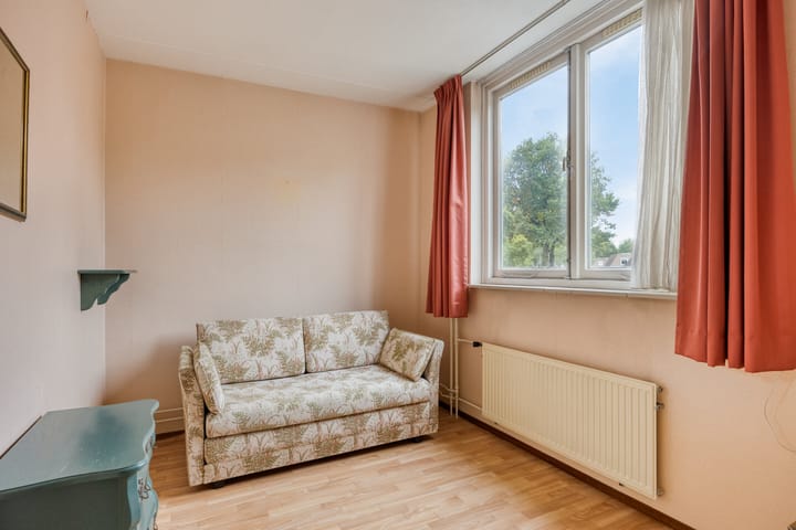 Photo 19 of Eikenwal 132