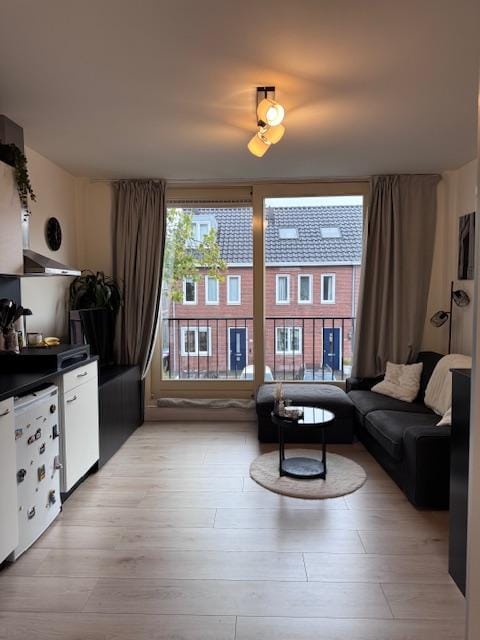 Foto 2 van Anemoonstraat 3-M