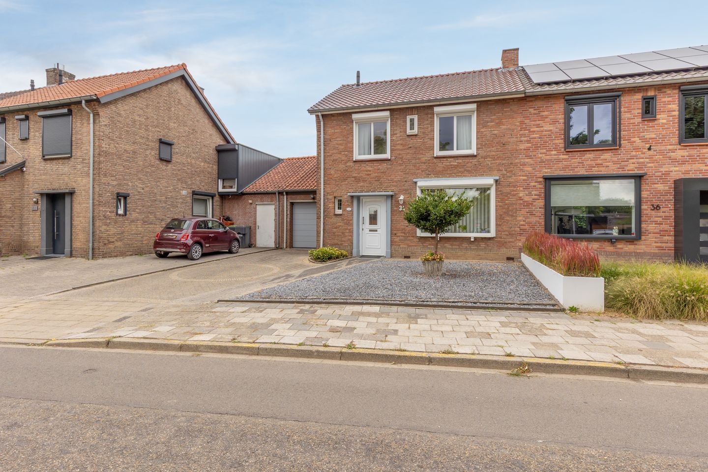 Photo 5 of Heinseweg 34