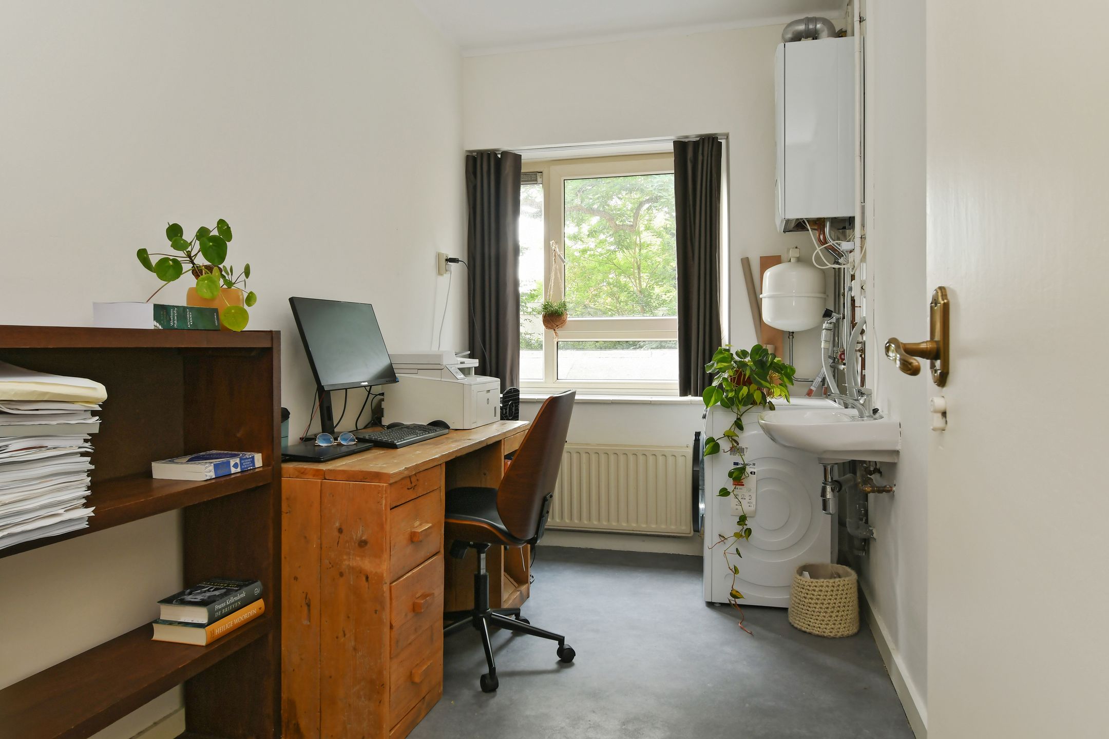 Photo 18 of Karel de Grotelaan 275