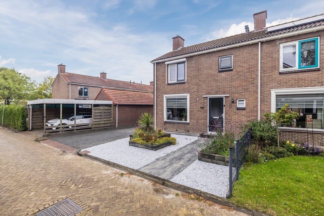 Photo 2 of Veldkampstraat 10