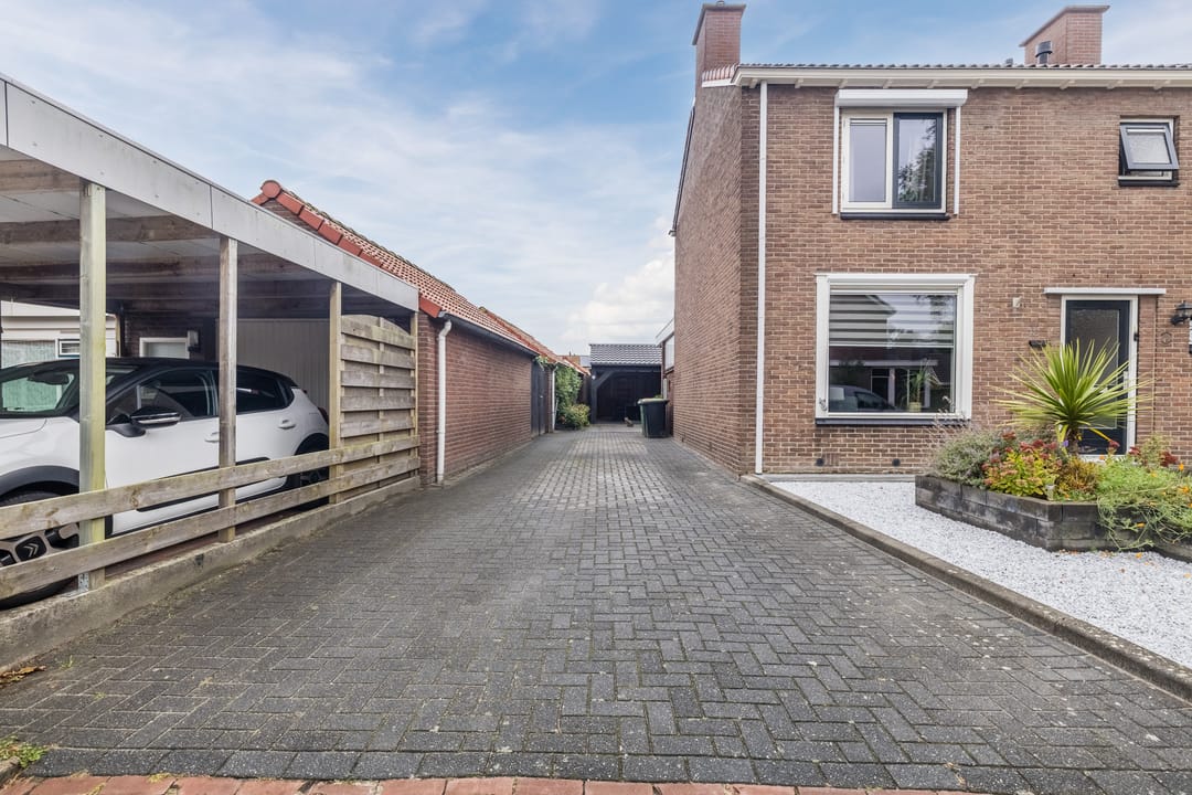 Photo 7 of Veldkampstraat 10