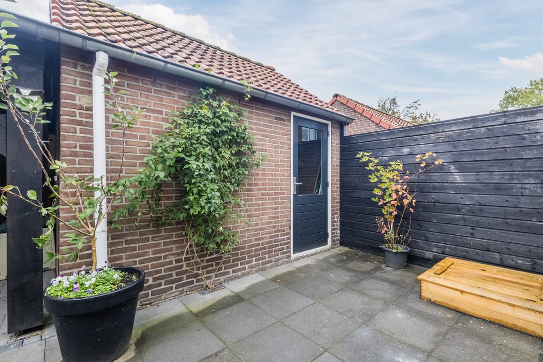 Photo 46 of Veldkampstraat 10