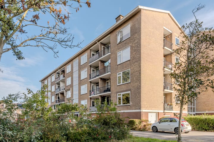 Foto 1 van van der Ploegstraat 8