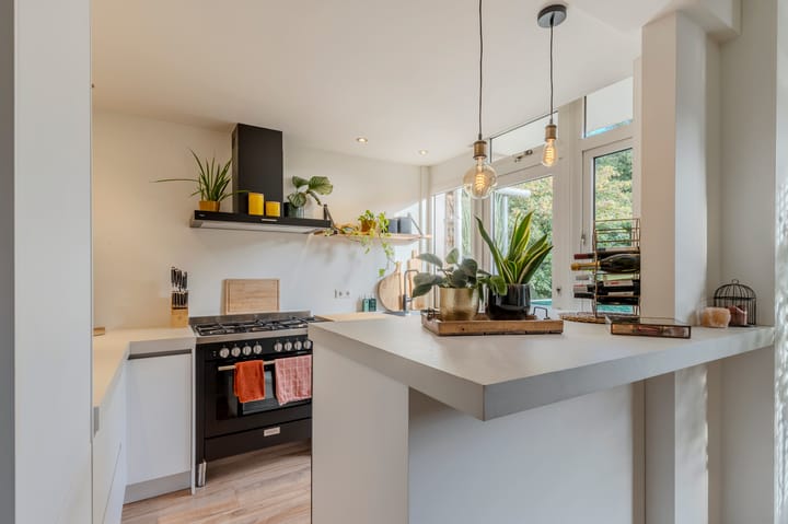 Foto 12 van van der Ploegstraat 8