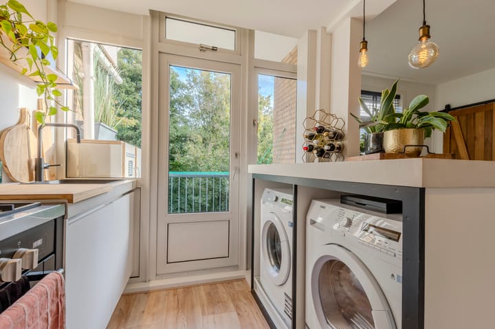 Foto 13 van van der Ploegstraat 8