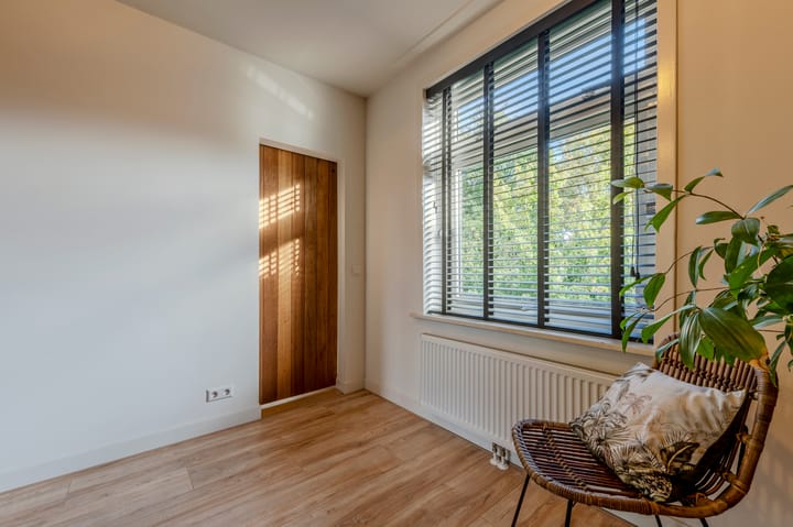 Foto 14 van van der Ploegstraat 8