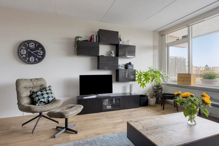 Photo 12 of Burgemeester Kuperusplein 87