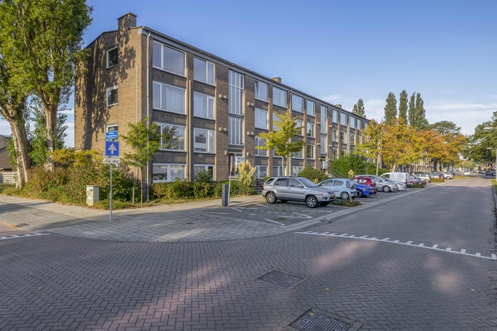 Photo 9 of Raadhuislaan 142