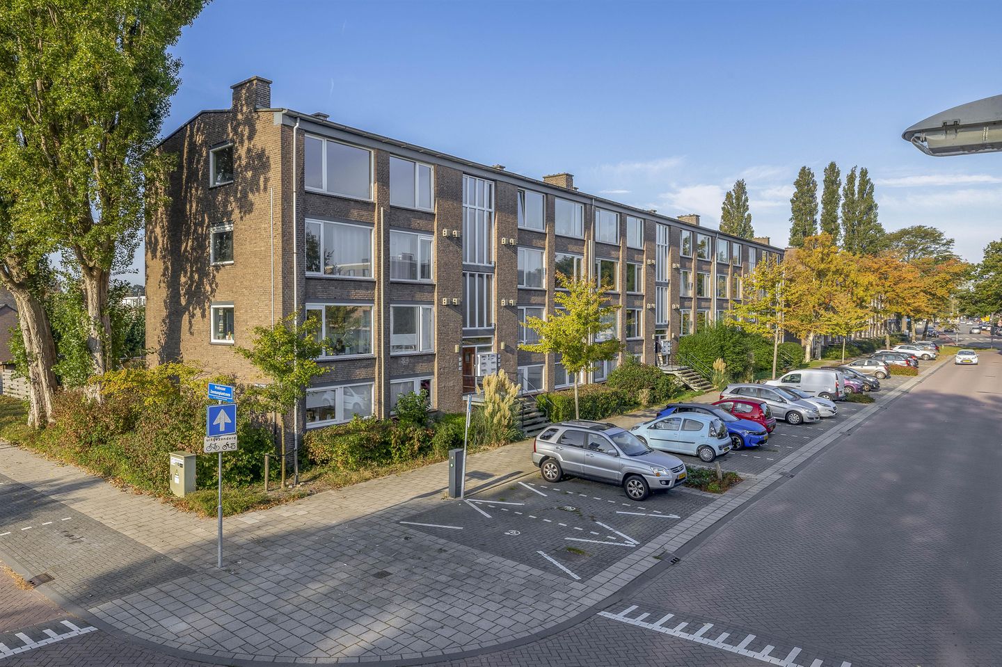 Foto 10 van Raadhuislaan 142