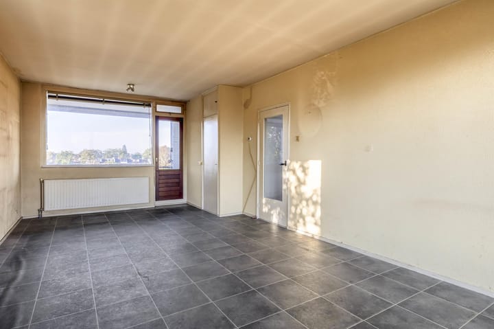 Photo 19 of Raadhuislaan 142