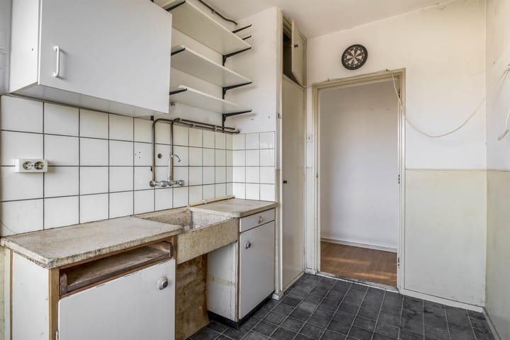 Photo 24 of Raadhuislaan 142