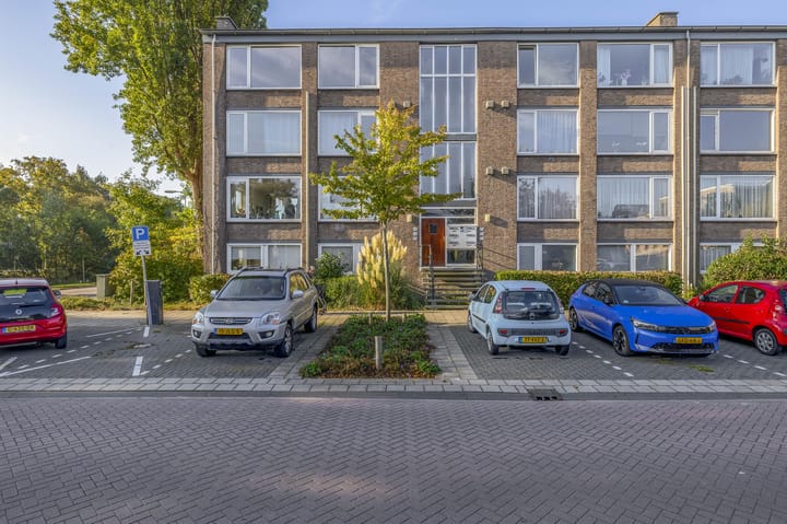 Photo 6 of Raadhuislaan 142