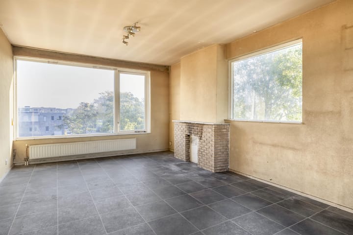 Photo 17 of Raadhuislaan 142