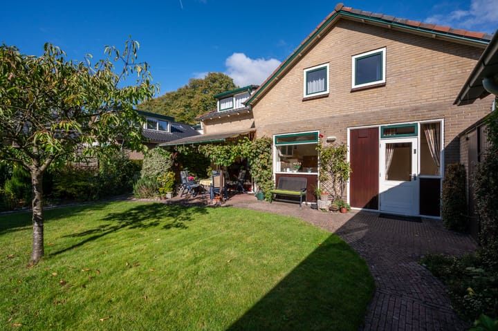 Photo 2 of Hoenderloseweg 15