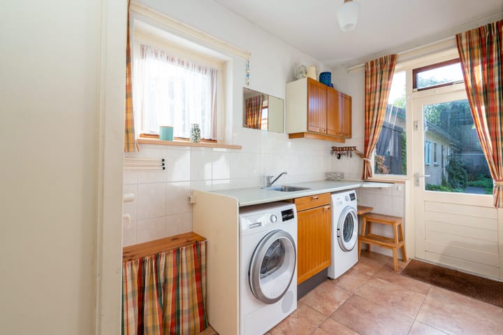 Photo 14 of Hoenderloseweg 15