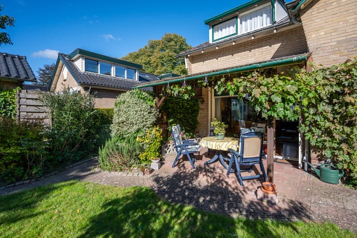 Photo 25 of Hoenderloseweg 15