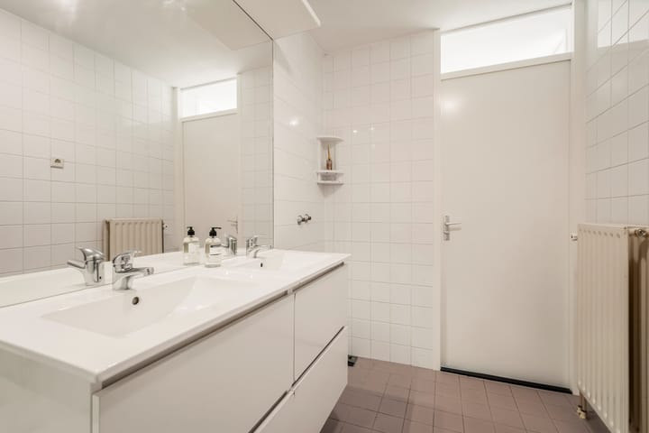 Photo 26 of Duke Ellingtonstraat 25