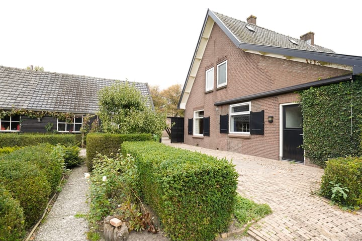 Foto 32 van Uttilochweg 7