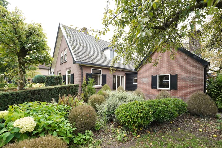 Foto 43 van Uttilochweg 7