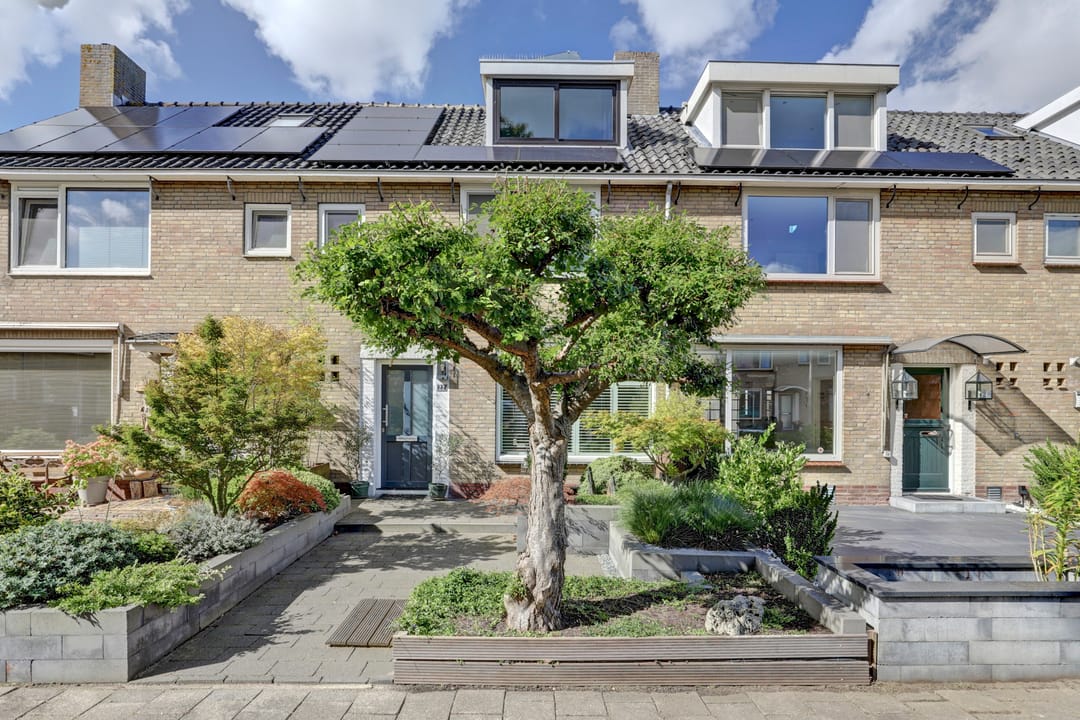 Foto 1 van Anna Blamanlaan 22