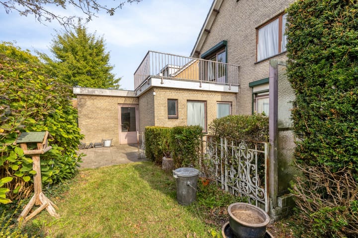 Photo 2 of Venneweg 8