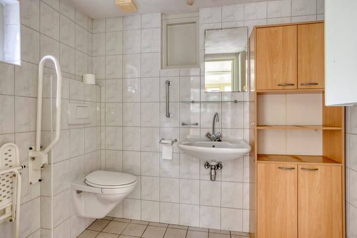 Photo 21 of Haarenseweg 13-A